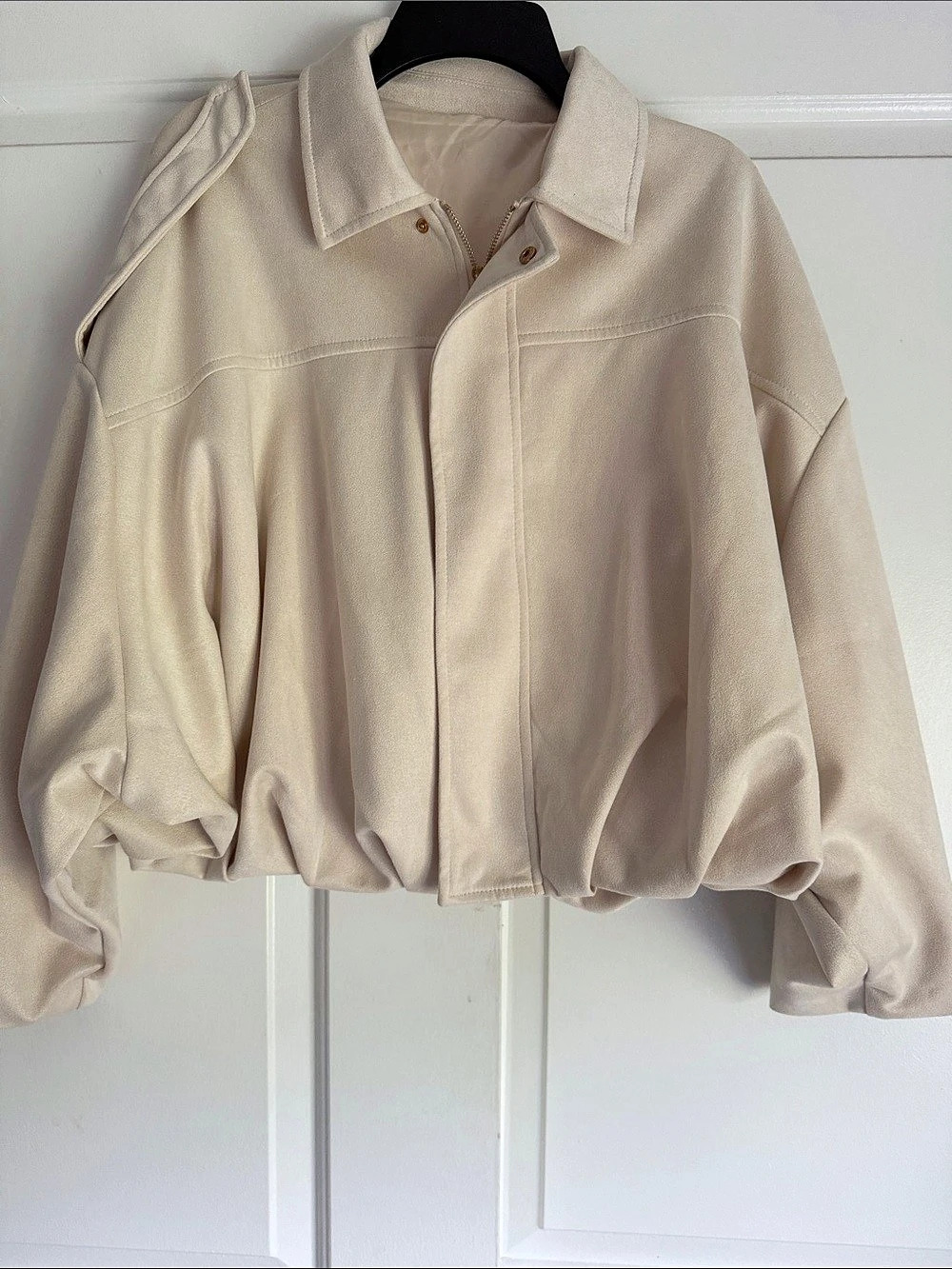 Zara NWOT 🤩 TRENDING Faux Suede Cream Bomber Jacket
